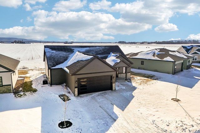 248 Falcon Court, Sauk City, WI 53583