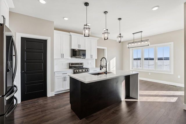 248 Falcon Court, Sauk City, WI 53583