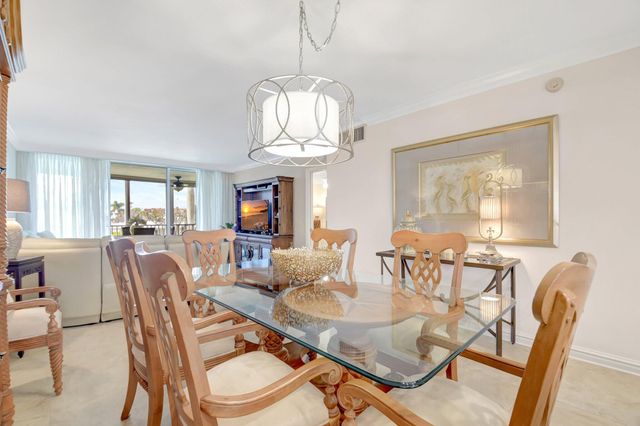 3224 S Ocean Boulevard 214, Highland Beach, FL 33487