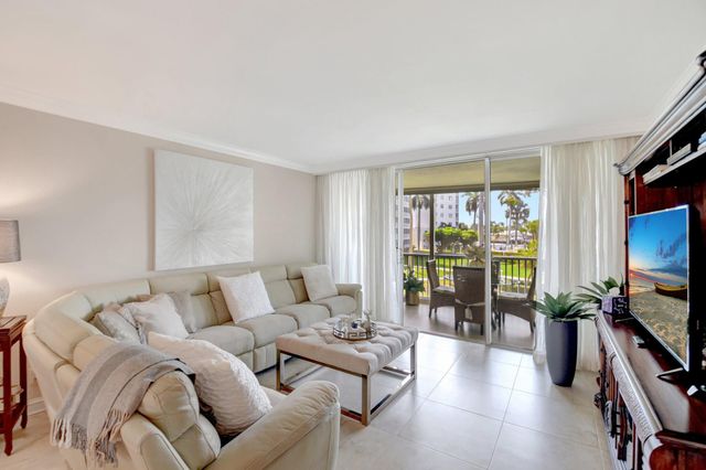 3224 S Ocean Boulevard 214, Highland Beach, FL 33487