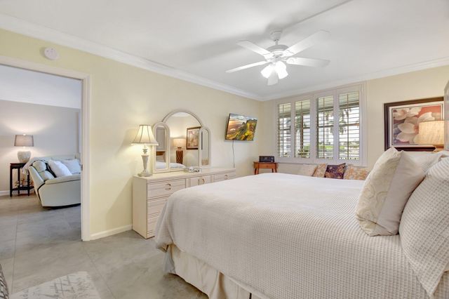 3224 S Ocean Boulevard 214, Highland Beach, FL 33487