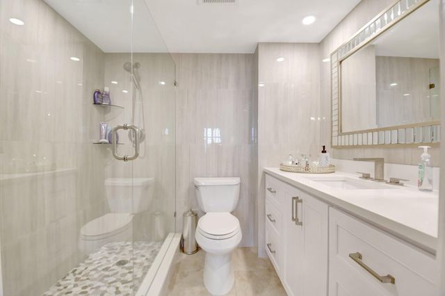 3224 S Ocean Boulevard 214, Highland Beach, FL 33487