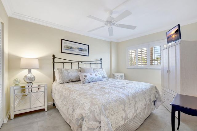 3224 S Ocean Boulevard 214, Highland Beach, FL 33487