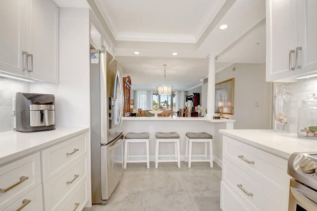 3224 S Ocean Boulevard 214, Highland Beach, FL 33487