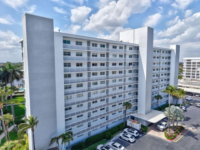 3224 S Ocean Boulevard 214, Highland Beach, FL 33487