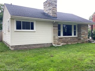 9636 Centralia, Redford Charter Township, MI 48239