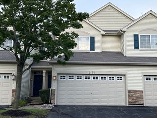 2142 Gallant Fox Circle 1, Montgomery, IL 60538