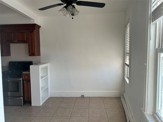 126 Deer Park Avenue 3, Babylon, NY 11702