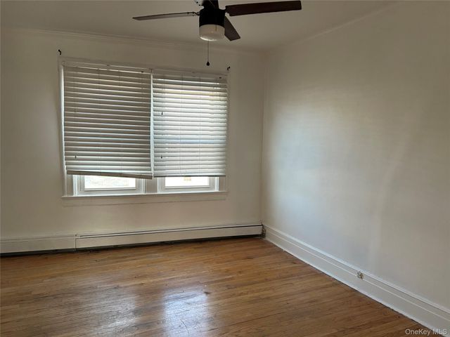 126 Deer Park Avenue 3, Babylon, NY 11702