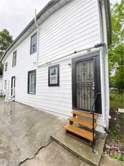 1611 E Henry Street 1/2 B, Savannah, GA 31404