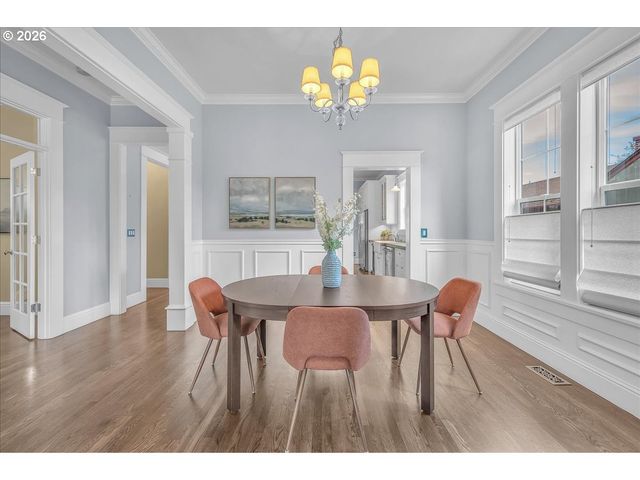 716 W 19TH St, Vancouver, WA 98660