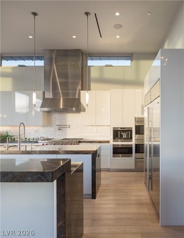 677 Tranquil Rim Court, Henderson, NV 89012