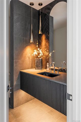 6930 S Polo Ridge Drive, Littleton, CO 80128