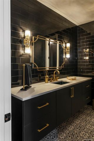 6930 S Polo Ridge Drive, Littleton, CO 80128