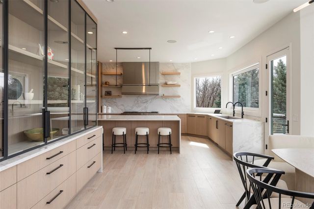 6930 S Polo Ridge Drive, Littleton, CO 80128