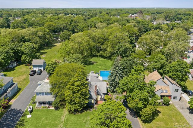 16 Union Avenue, Center Moriches, NY 11934