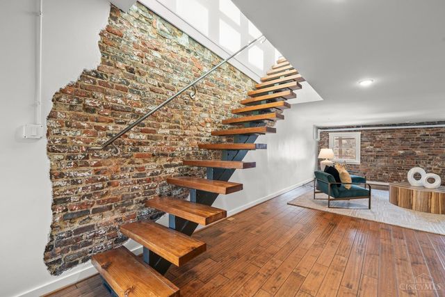 1203 Vine Street, Cincinnati, OH 45202