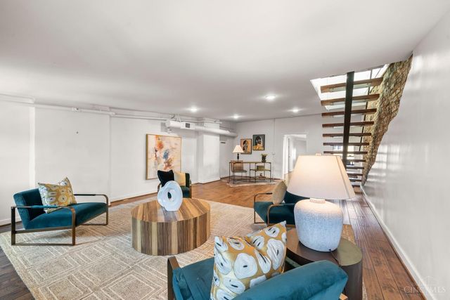 1203 Vine Street, Cincinnati, OH 45202