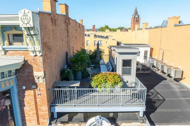 1203 Vine Street, Cincinnati, OH 45202