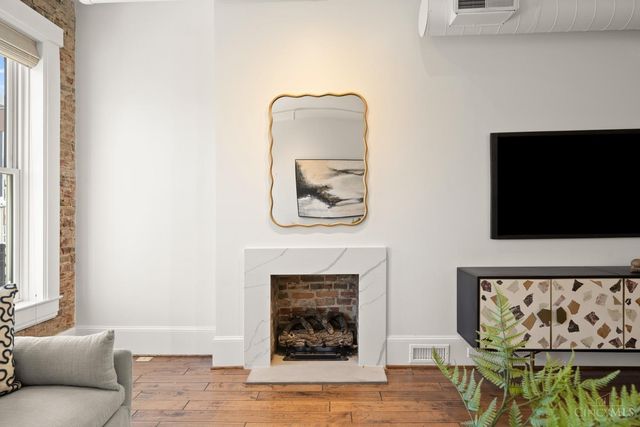 1203 Vine Street, Cincinnati, OH 45202