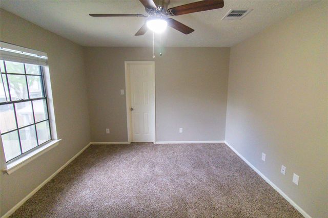 3322 Whispering Way Drive, Richmond, TX 77406