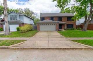 3322 Whispering Way Drive, Richmond, TX 77406