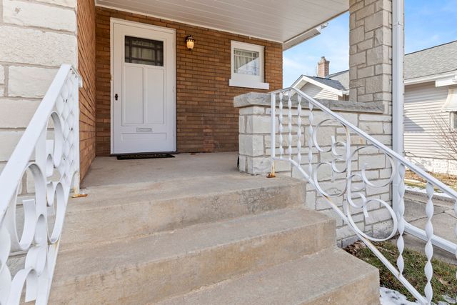 412 Welty Avenue, Rockford, IL 61107