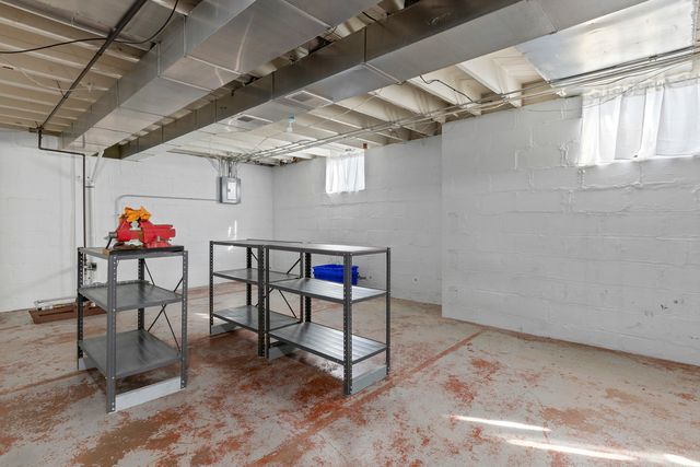 412 Welty Avenue, Rockford, IL 61107