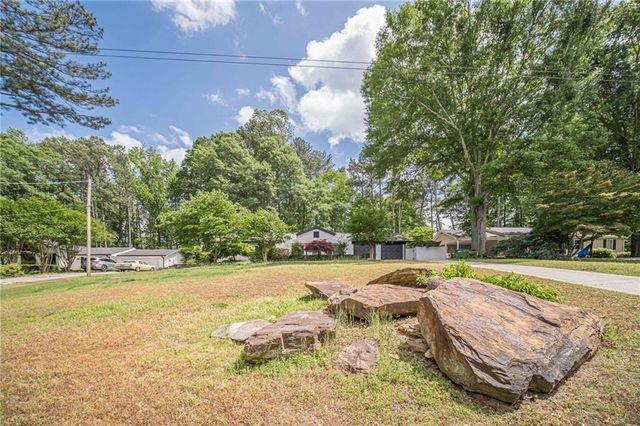 4858 Tarleton Drive SW, Lilburn, GA 30047