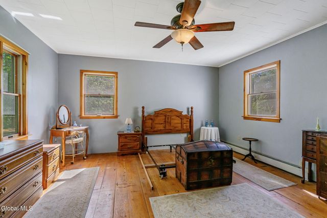 533 New Baltimore Road, New Baltimore, NY 12192