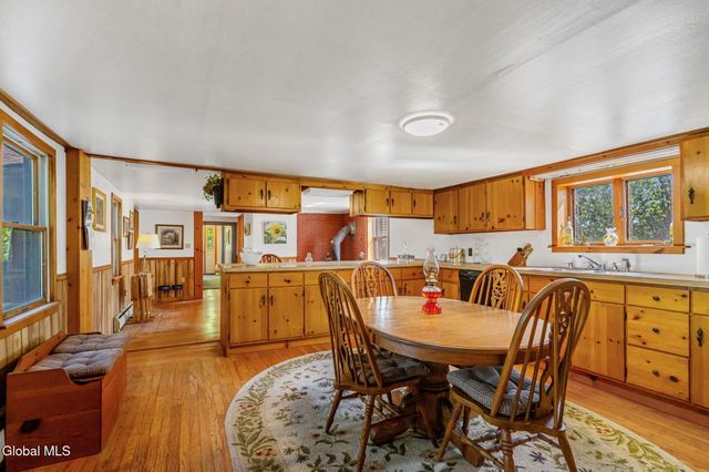 533 New Baltimore Road, New Baltimore, NY 12192