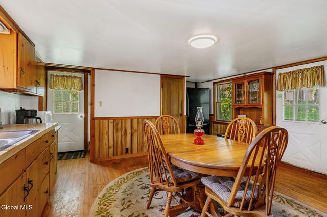 533 New Baltimore Road, New Baltimore, NY 12192