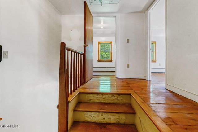 533 New Baltimore Road, New Baltimore, NY 12192