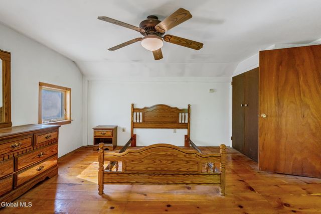 533 New Baltimore Road, New Baltimore, NY 12192