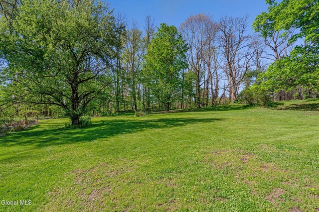 533 New Baltimore Road, New Baltimore, NY 12192