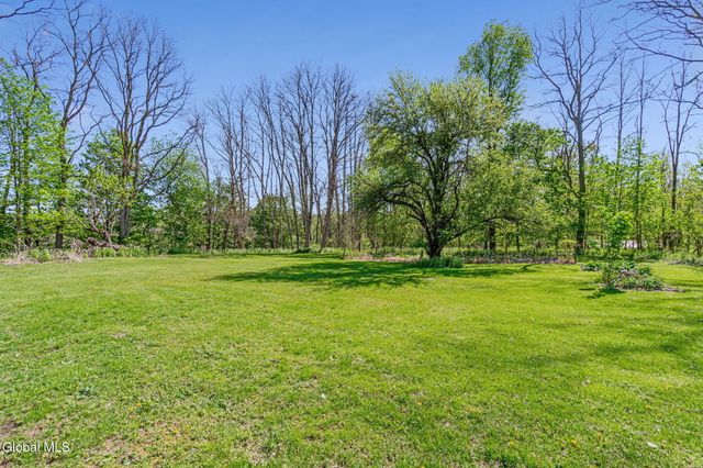 533 New Baltimore Road, New Baltimore, NY 12192