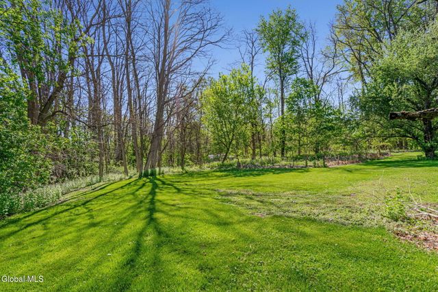 533 New Baltimore Road, New Baltimore, NY 12192