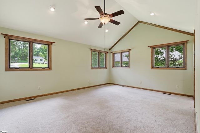 68 Washington Drive, Piedmont, SC 29673