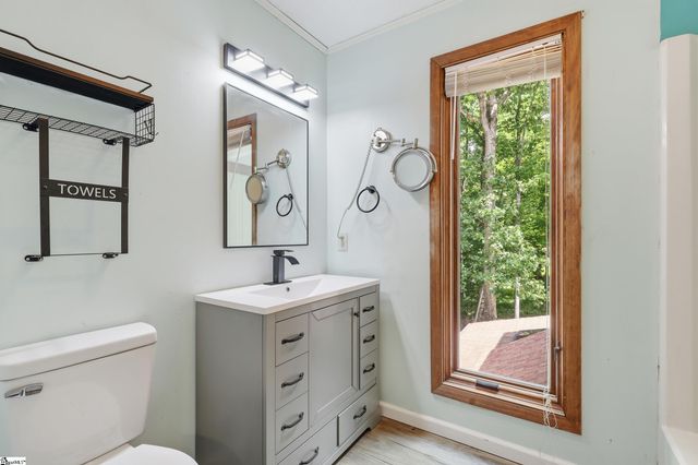 68 Washington Drive, Piedmont, SC 29673