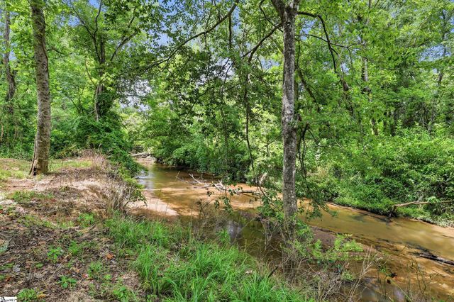68 Washington Drive, Piedmont, SC 29673
