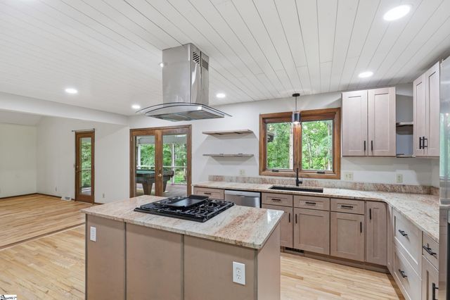 68 Washington Drive, Piedmont, SC 29673