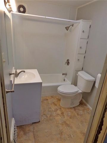 1915 S Broadway Street, Pittsburg, KS 66762