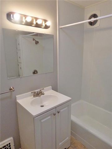 1915 S Broadway Street, Pittsburg, KS 66762