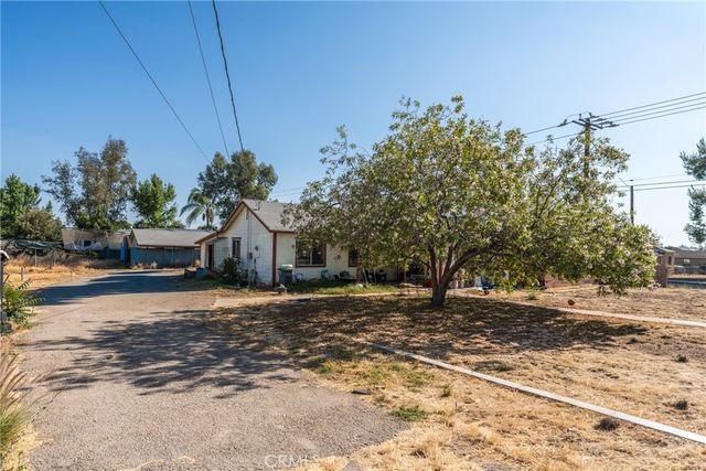 32911 Avenue E, Yucaipa, CA 92399