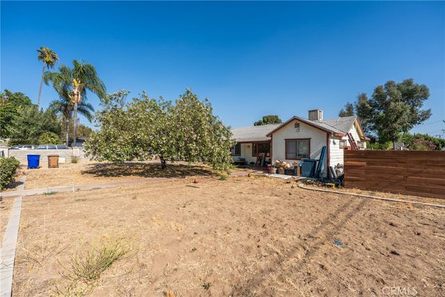 32911 Avenue E, Yucaipa, CA 92399