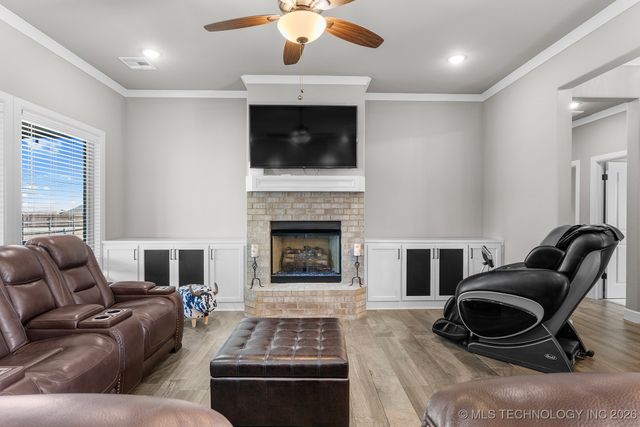 5607 E 142nd Place North, Collinsville, OK 74021