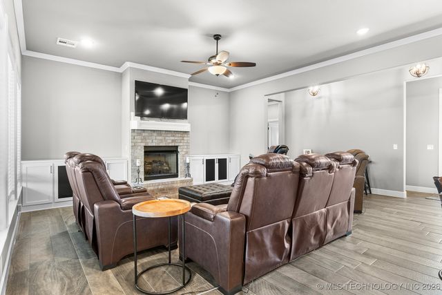 5607 E 142nd Place North, Collinsville, OK 74021