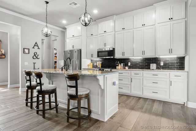 5607 E 142nd Place North, Collinsville, OK 74021