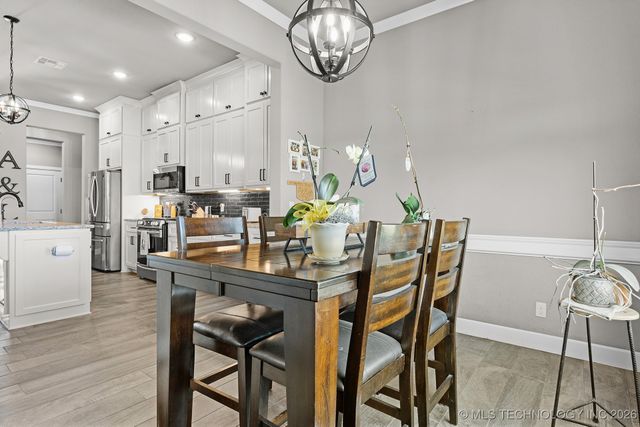 5607 E 142nd Place North, Collinsville, OK 74021