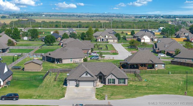 5607 E 142nd Place North, Collinsville, OK 74021